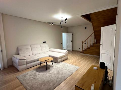 дом по адресу Житній Ринок пл., 4