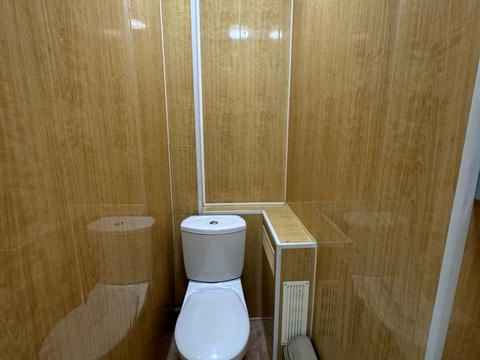 комерційна за адресою Університетська пл. (Радянська), 68