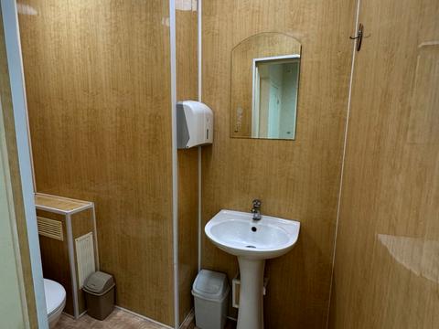 комерційна за адресою Університетська пл. (Радянська), 68