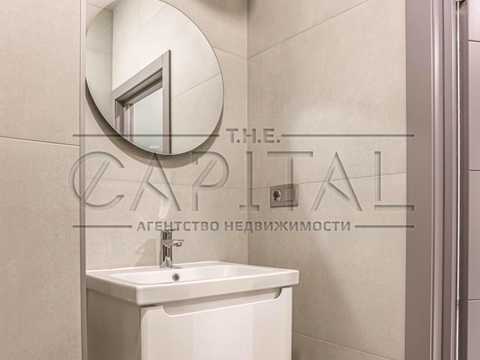 комерційна за адресою Жилянська вул., 68