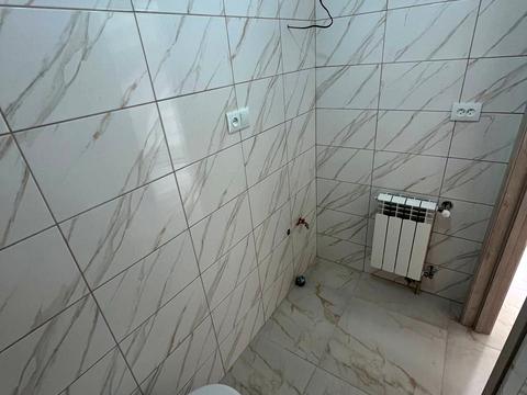 комерційна за адресою Володимира Івасюка вул., 1