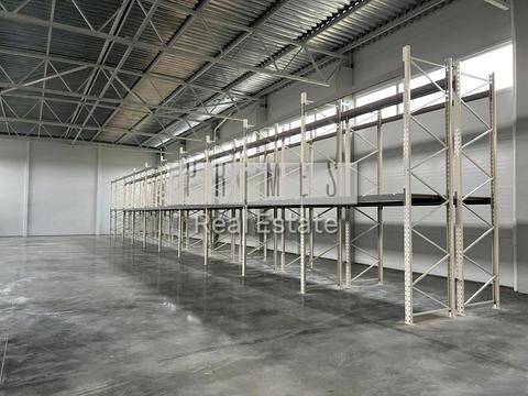 комерційна за адресою Паркова вул., 1