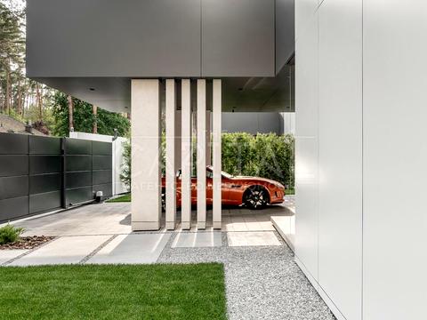 дом по адресу Плютовская ул.