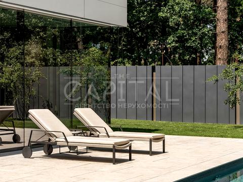 дом по адресу Плютовская ул.