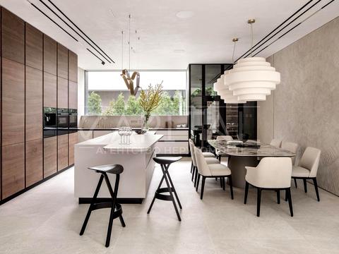 дом по адресу Плютовская ул.