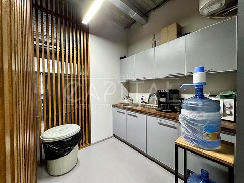 комерційна за адресою Ірининська вул., 5/24