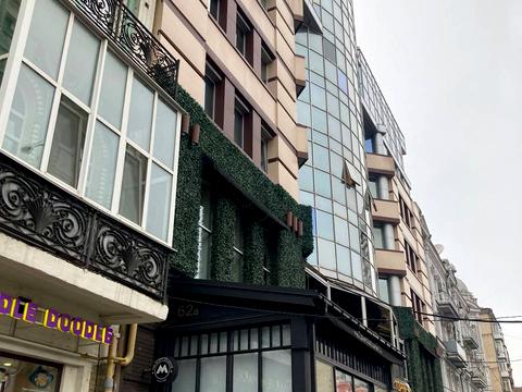 комерційна за адресою Велика Васильківська вул. (Червоноармійська), 62/64