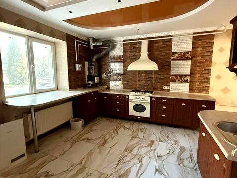 дом по адресу вулиця Липова, 14а