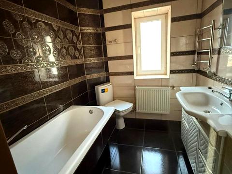 дом по адресу вулиця Липова, 14а