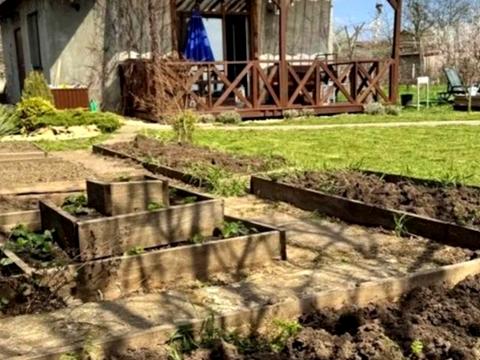 будинок за адресою Мистецька вул. (Жовтнева)