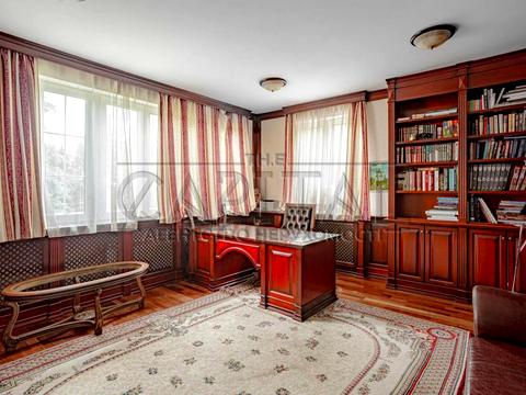 будинок за адресою Лугова вул.