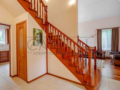 будинок за адресою Лугова вул.