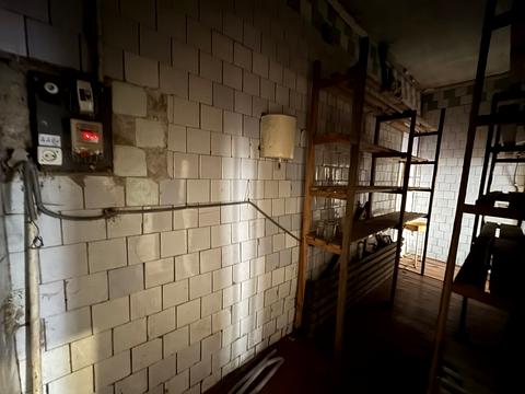 комерційна за адресою Грушевського вул., 10