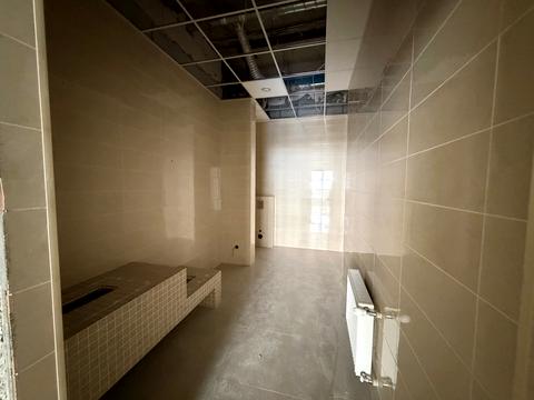 коммерческая по адресу Полковника Гуляева просп. (Маршала Жукова), 111