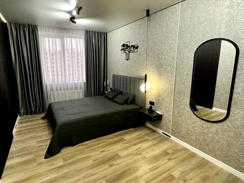 квартира по адресу Героев Небесной Сотни просп., (Будинок 20/10)