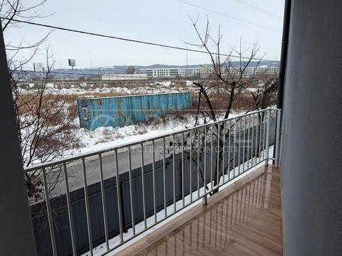 комерційна за адресою Озерна вул., 2
