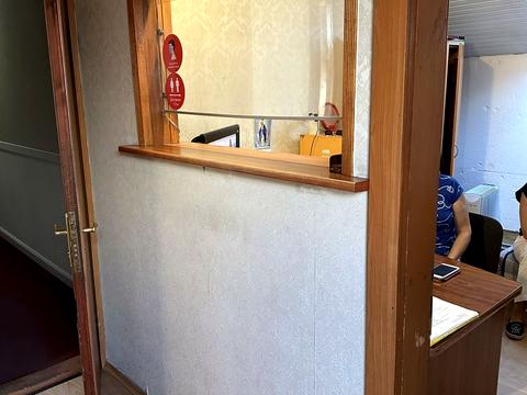 комерційна за адресою Замарстинівська вул. (Калініна), 122