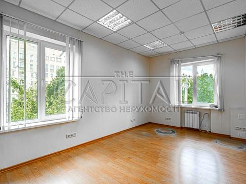 коммерческая по адресу Оболонская ул., 21