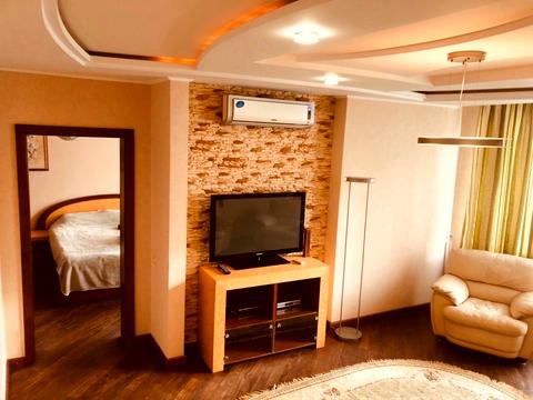 квартира за адресою Анни Ахматової вул., 35