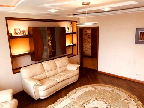 квартира за адресою Анни Ахматової вул., 35