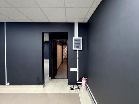 комерційна за адресою Сергія Москаленка вул. (Красовського), 53