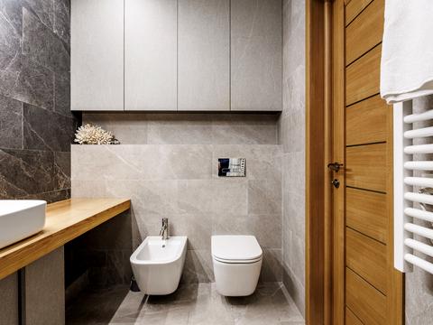 квартира за адресою Дніпровська набережна вул., 18-А