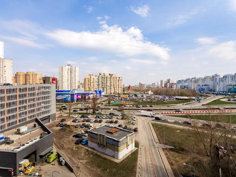 квартира за адресою Дніпровська набережна вул., 18-А