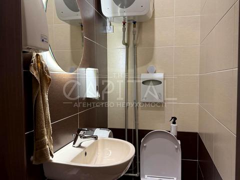 комерційна за адресою Драгоманова вул., 6-А