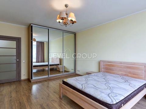 квартира за адресою Миколи Ушакова вул., 1-Б