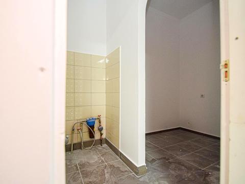 комерційна за адресою Чернівецька вул., 53