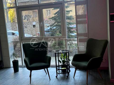 комерційна за адресою Назарівська вул. (Вєтрова), 9
