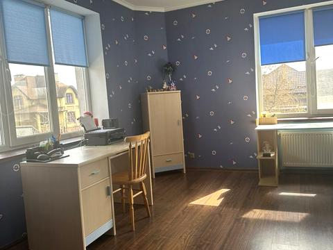 будинок за адресою Молодіжна