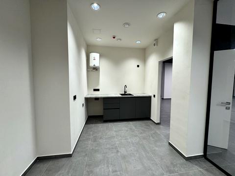 комерційна за адресою Замарстинівська вул. (Калініна), 40