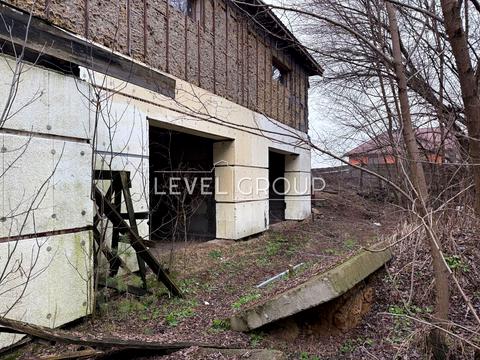 комерційна за адресою Придорожна вул., 11В