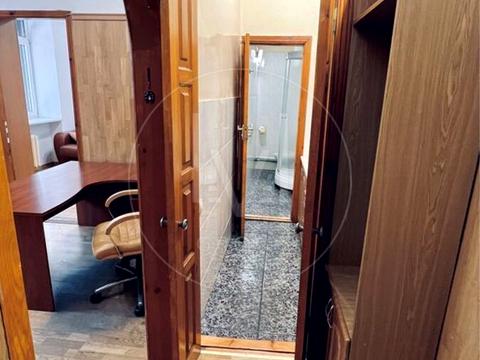 коммерческая по адресу Большая Житомирская ул., 17/2