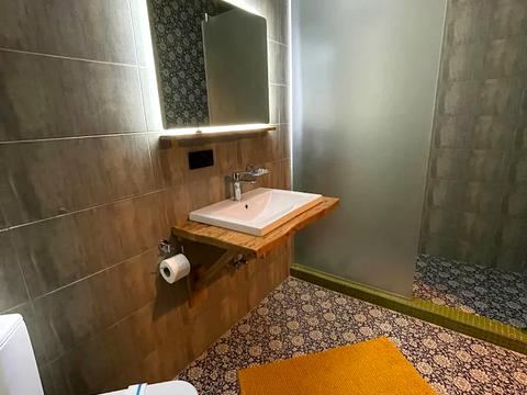 комерційна за адресою Бориславська вул., 30