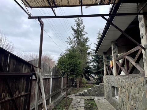 будинок за адресою теплична ву.