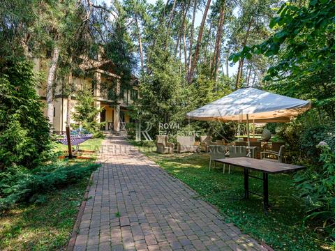 комерційна за адресою Дніпровське шосе, 1