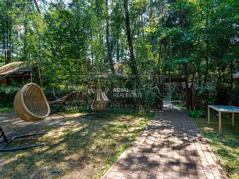 комерційна за адресою Дніпровське шосе, 1