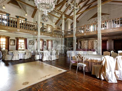 комерційна за адресою Дніпровське шосе, 1