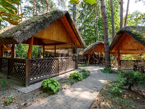 комерційна за адресою Дніпровське шосе, 1