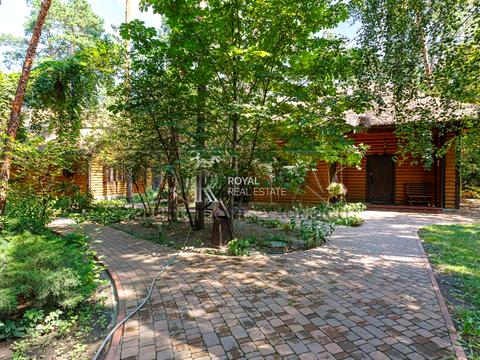 комерційна за адресою Дніпровське шосе, 1