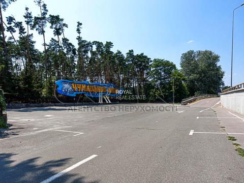 комерційна за адресою Дніпровське шосе, 1