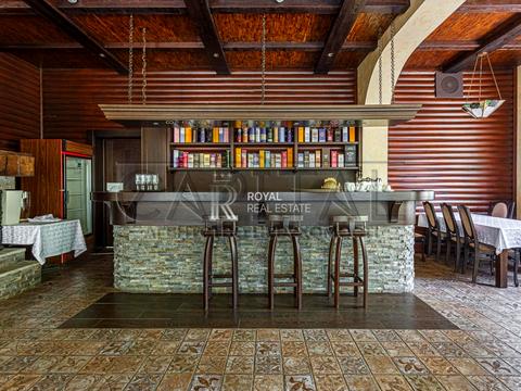 комерційна за адресою Дніпровське шосе, 1