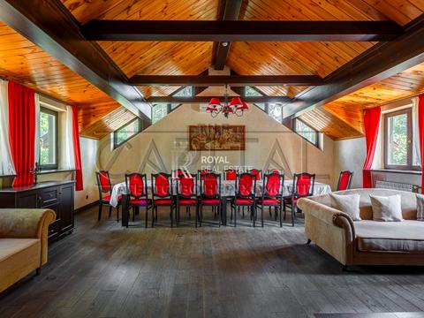 комерційна за адресою Дніпровське шосе, 1