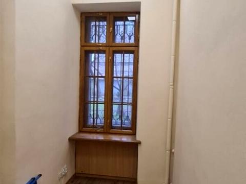 комерційна за адресою Княгині Ольги вул. (Горького), 2