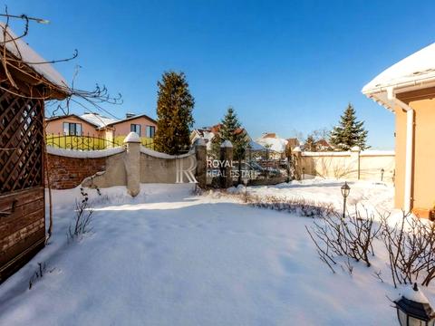 будинок за адресою Дачна вул.