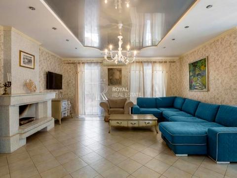 будинок за адресою Дачна вул.