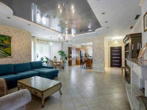 будинок за адресою Дачна вул.