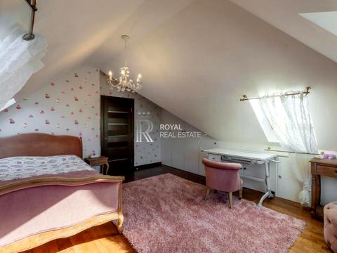 будинок за адресою Дачна вул.